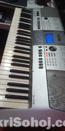 Yamaha PSR E 413